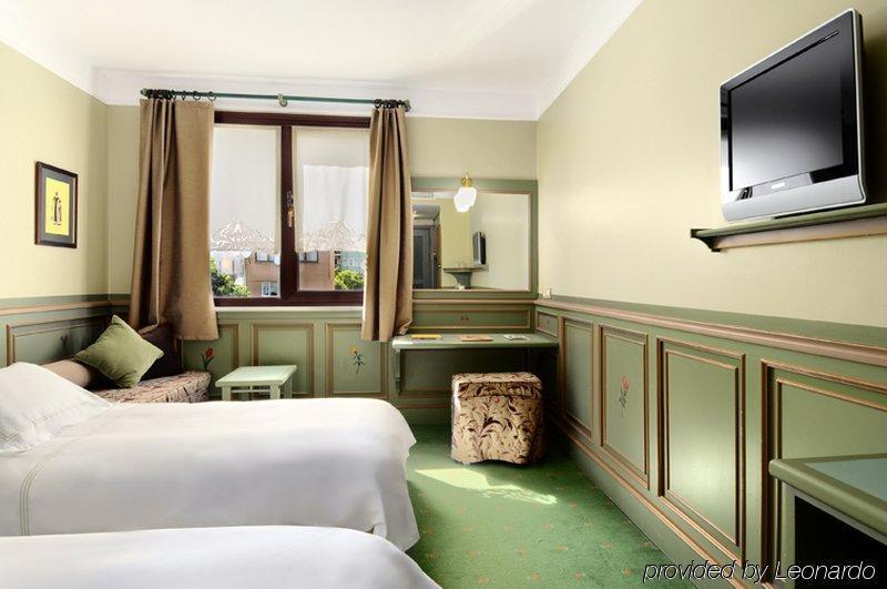 Armada Istanbul Pera Hotel ภายนอก รูปภาพ